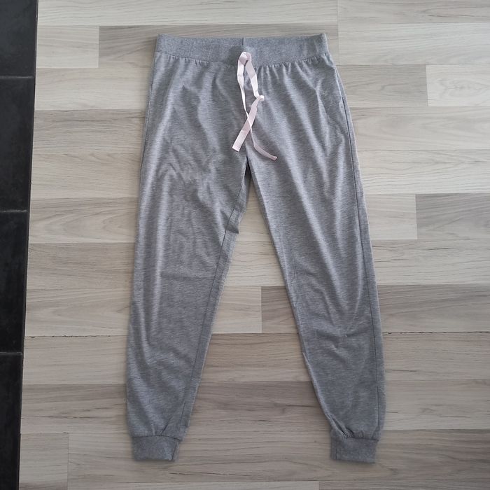 Pyjama femme 2 pièces (t-shirt + pantalon) Disney taille M - photo numéro 6