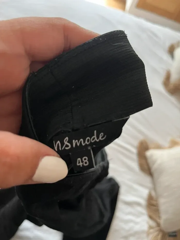 Pantalon noir - photo numéro 3
