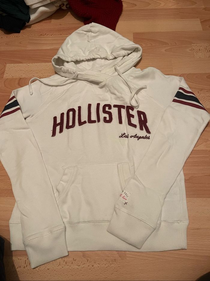 Sweet à capuche hollister