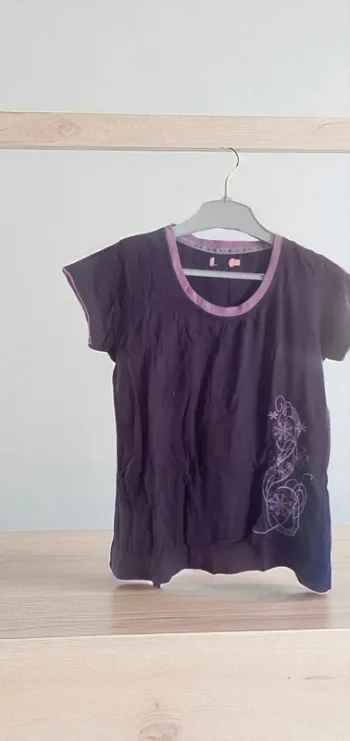 Tee-shirt fille 12 ans 💜 original & artistique – Très bon état !