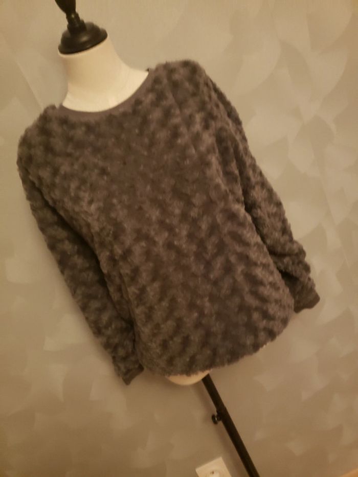Pull 🎀 Pimkie taille M 4€ - photo numéro 2