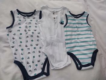 Lot de bodies sans manches