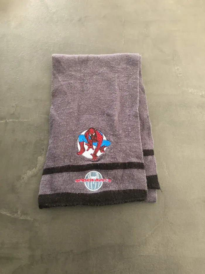 Écharpe Spiderman
