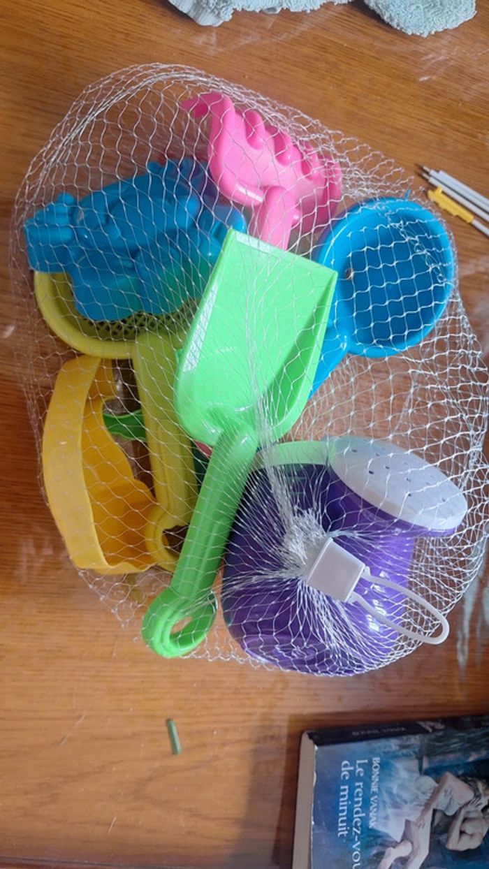 Petit jeu de plage coloré