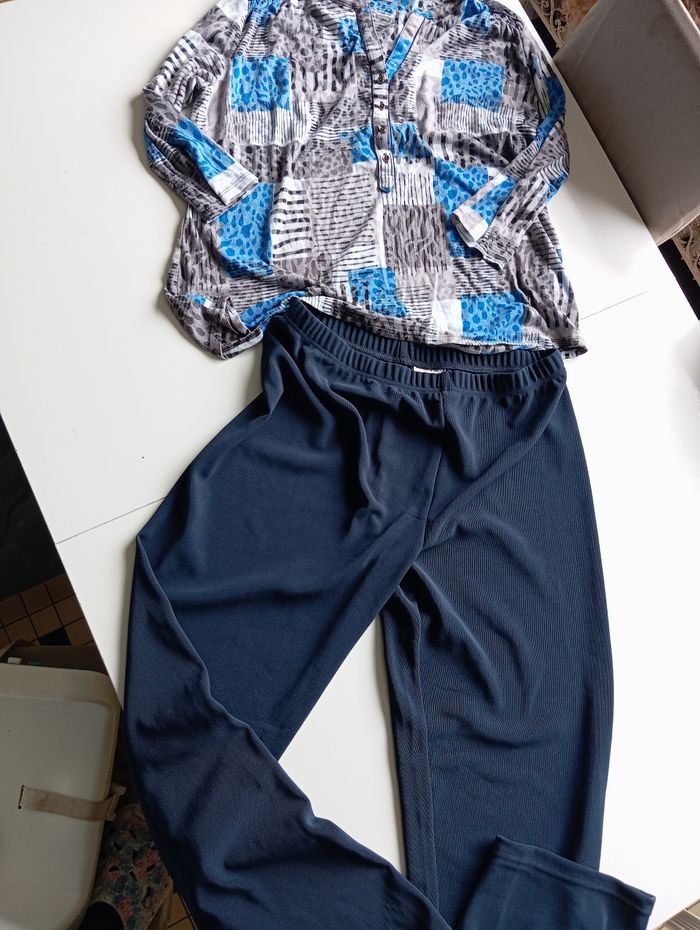 1pantalon + 1haut taille 46 -48