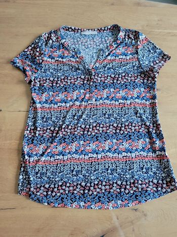 T shirt Armand Thiery taille 2