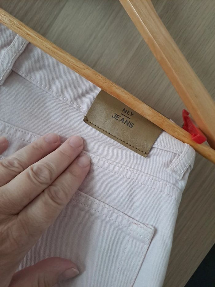 Joli short rose pale - photo numéro 4