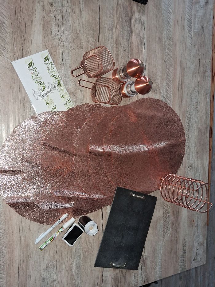 Lot art de la table rose