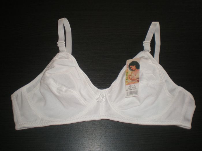 3 Soutien gorge allaitement beige, rose et blanc 90C neuf - photo numéro 3