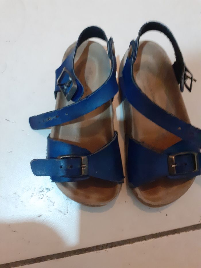 Sandales garçon taille 25