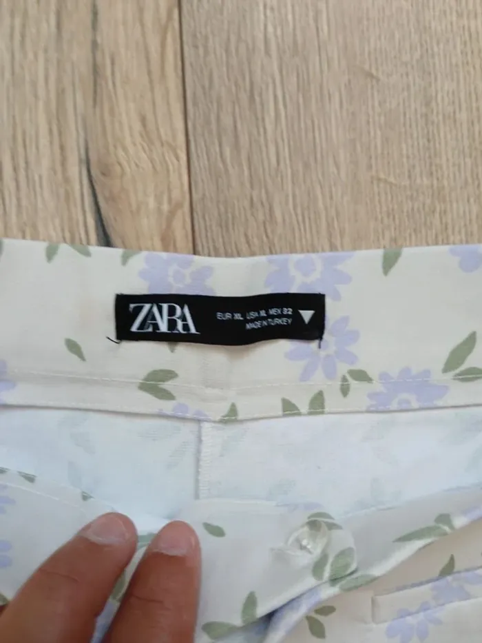 Pantalon fleur zara violet vert et beige XL - photo numéro 2