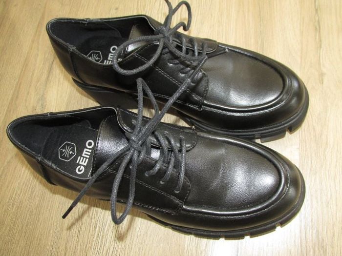 chaussures derbies noire pointure 38 GEMO