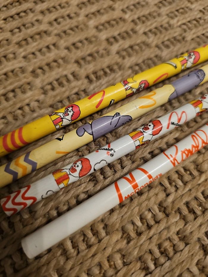 Crayons papier McDonald's vintages - photo numéro 5