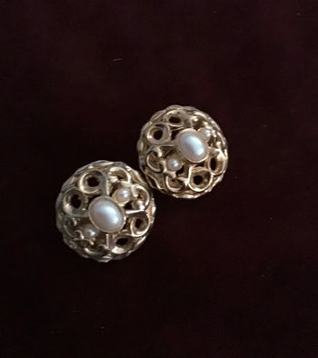 Très beaux clips vintage. Années 80