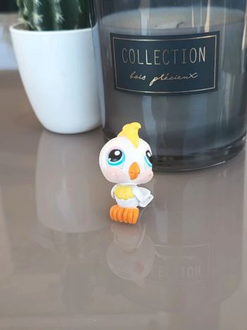 Littlest Pet Shop #59
White cockatoo parakeet bird