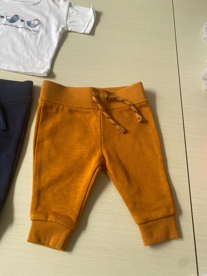 Lot de vêtements 3/6mois - photo numéro 3