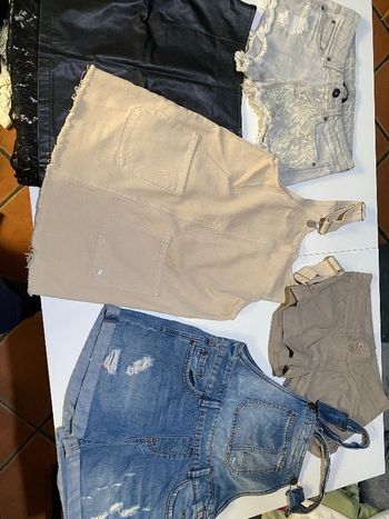 3€ le vêtement taille Xs plusieurs marques ( le lot 15€ )
