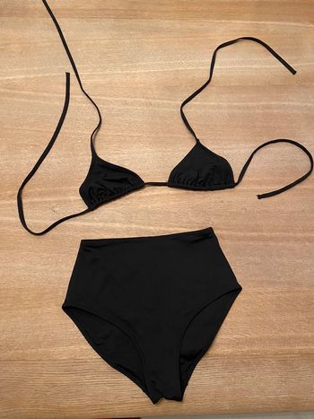 Maillot de bain deux pièces taille haute, haut triangle, H&M noir taille 36