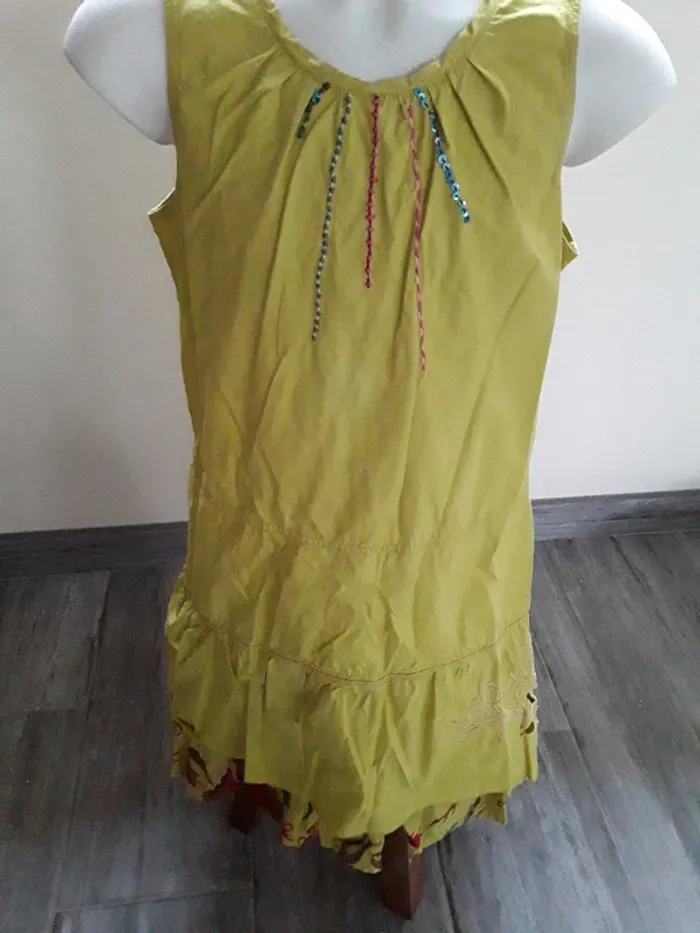 Robe 8 ans (126 cm) - photo numéro 2