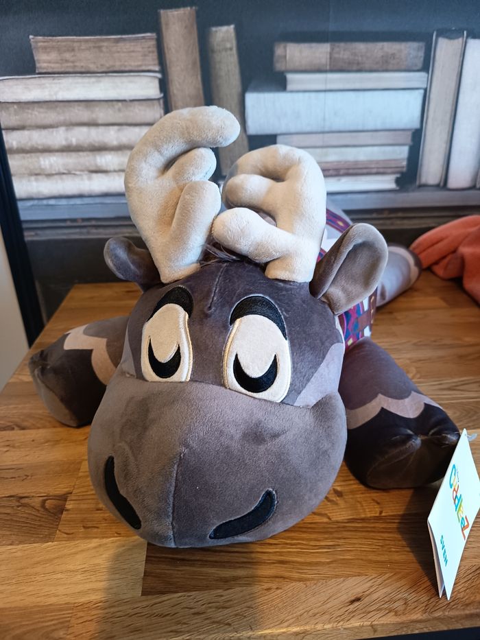 Cuddleez Sven Disney store neuve