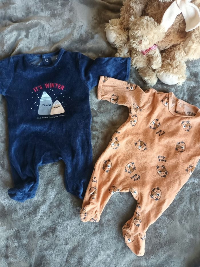 Lot de pyjamas 1 mois - photo numéro 2