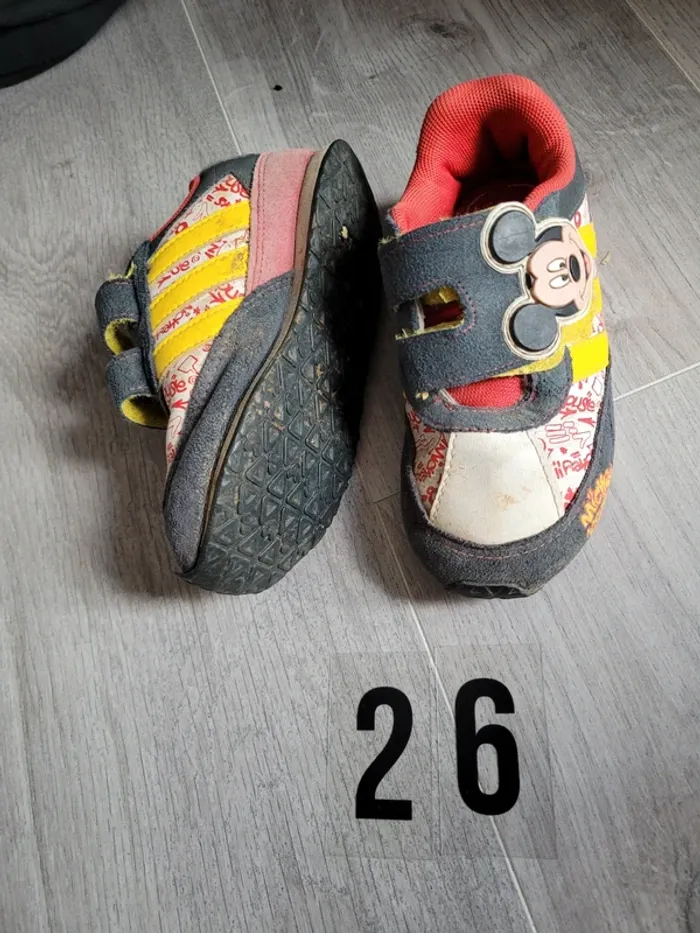 Basket Adidas Mickey - photo numéro 2