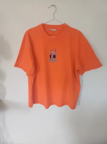 T-shirt orange