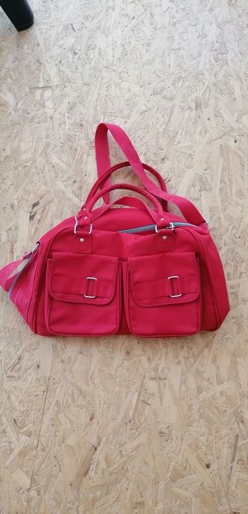 Sac à langer rouge
