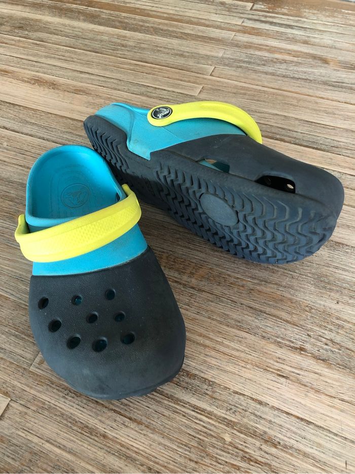 Crocs J2
