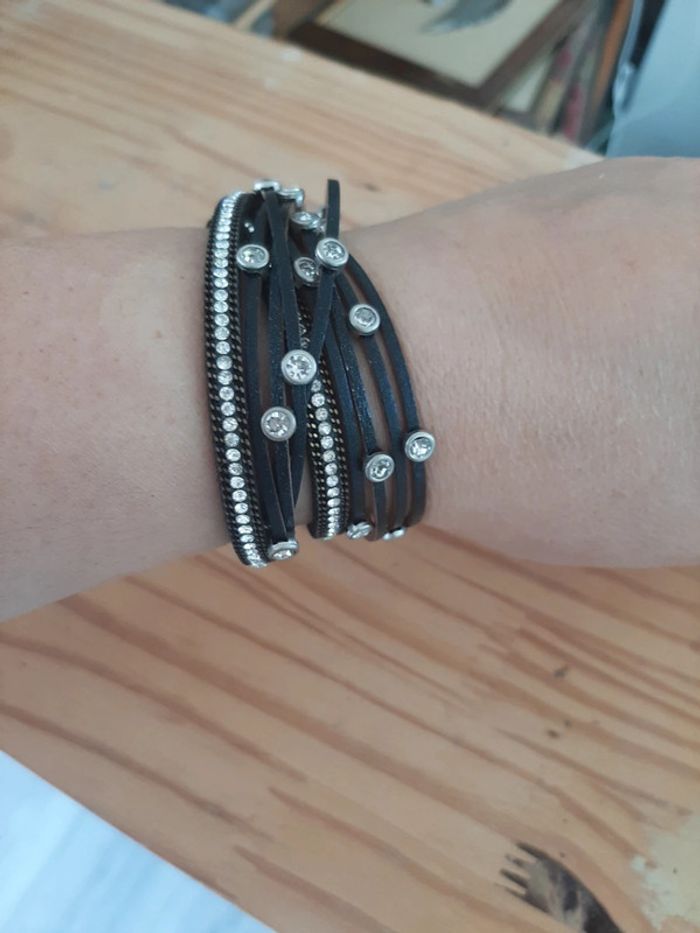 Bracelet noir