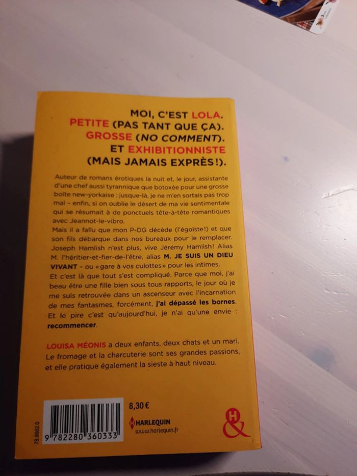 Lola, petite, grosse et exhibitionniste - photo numéro 2