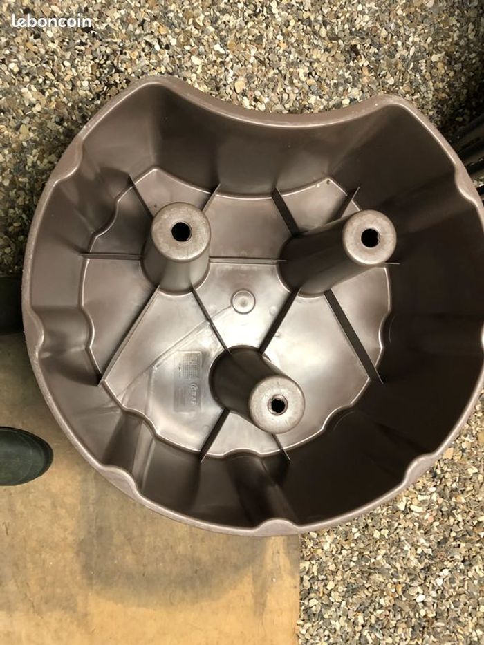 Socle pour recuperateur eau - photo numéro 2