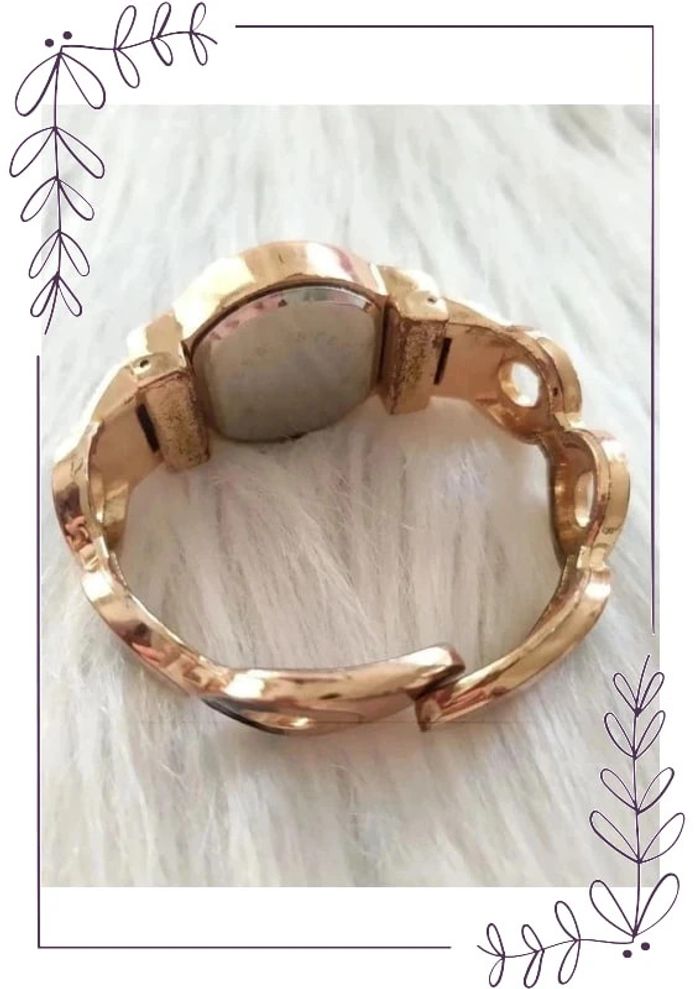 Montre fantaisie chic bracelet métal manchette doré noir - photo numéro 2