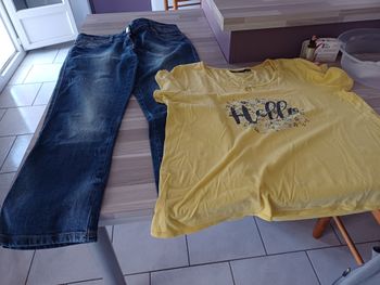 jeans 7/8ème et tee shirt femmes Taille L