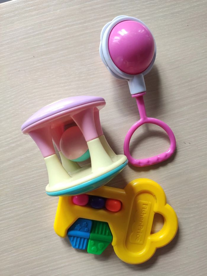 Lot de 3 hochets - photo numéro 2