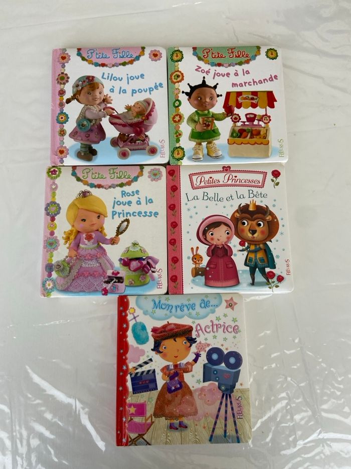 Lot de 5 Livres Cartonnés FLEURUS – Collections Petite Fille & Petites Princesses