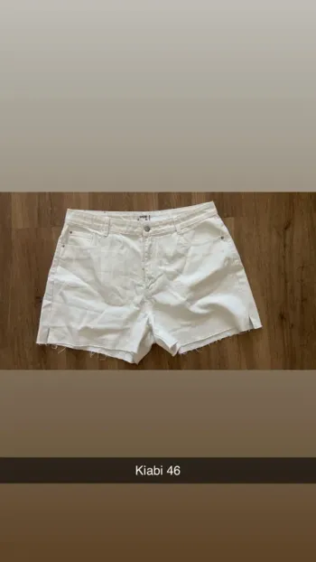 Short blanc