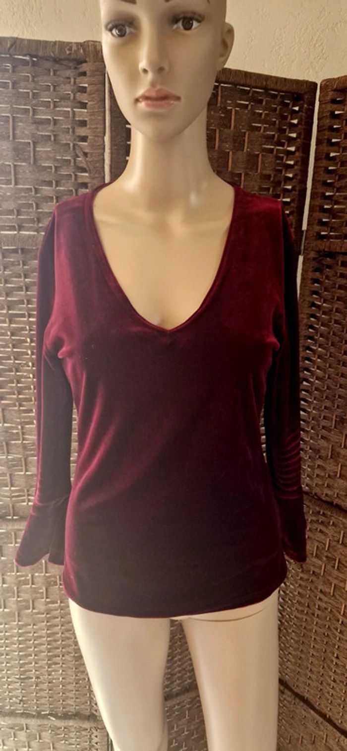 Haut velours manches évasées