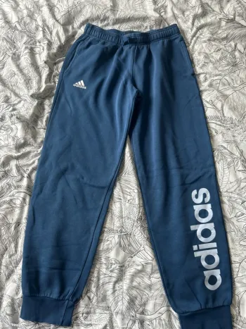 Jogging adidas