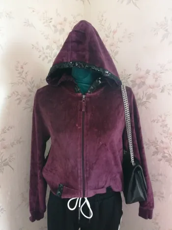 Veste à capuche bordeaux en velours avec poches et sequins / esmara / (M)