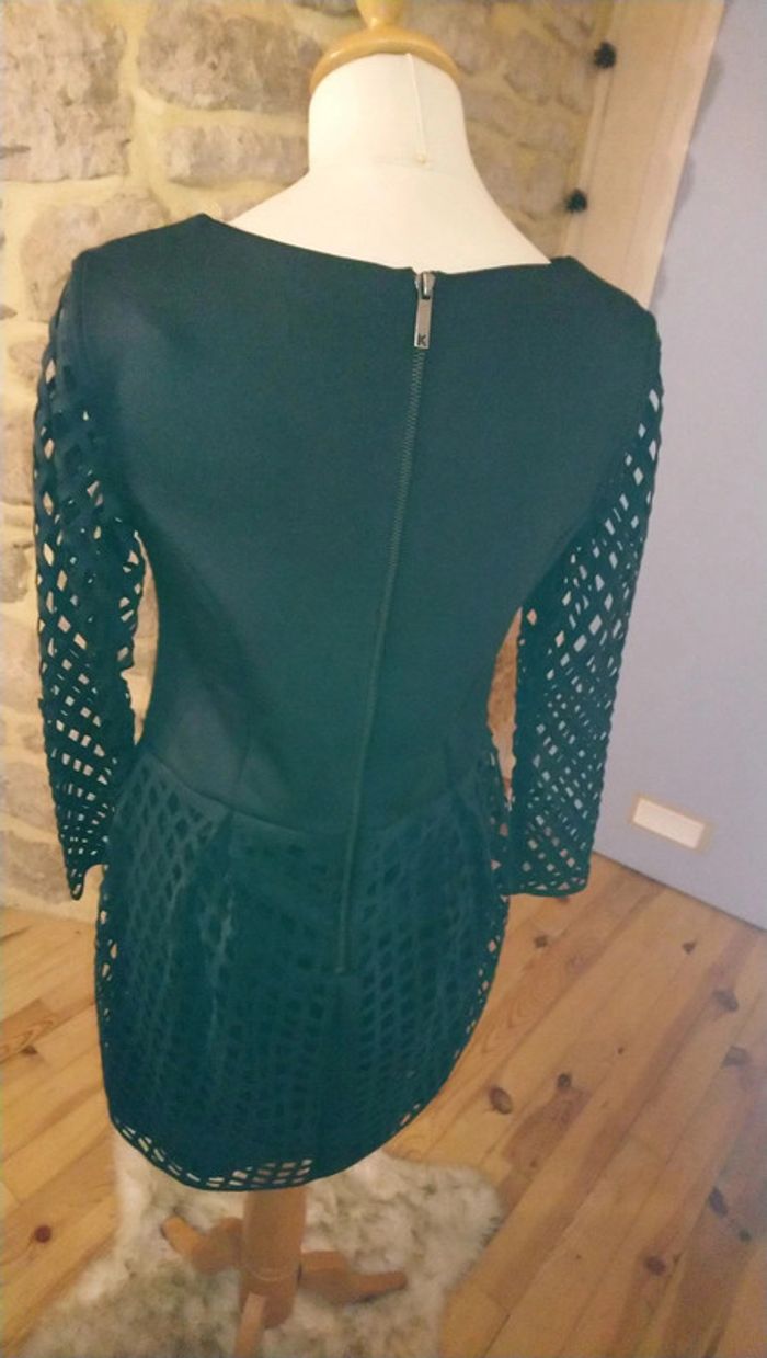 Superbe robe très originale Kookai taille M soit 38/40 - photo numéro 9