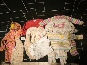Lot d'habits fille 12 mois