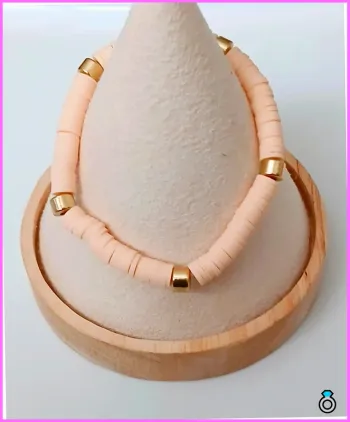 Bracelet en perles heishi tendance été coloré