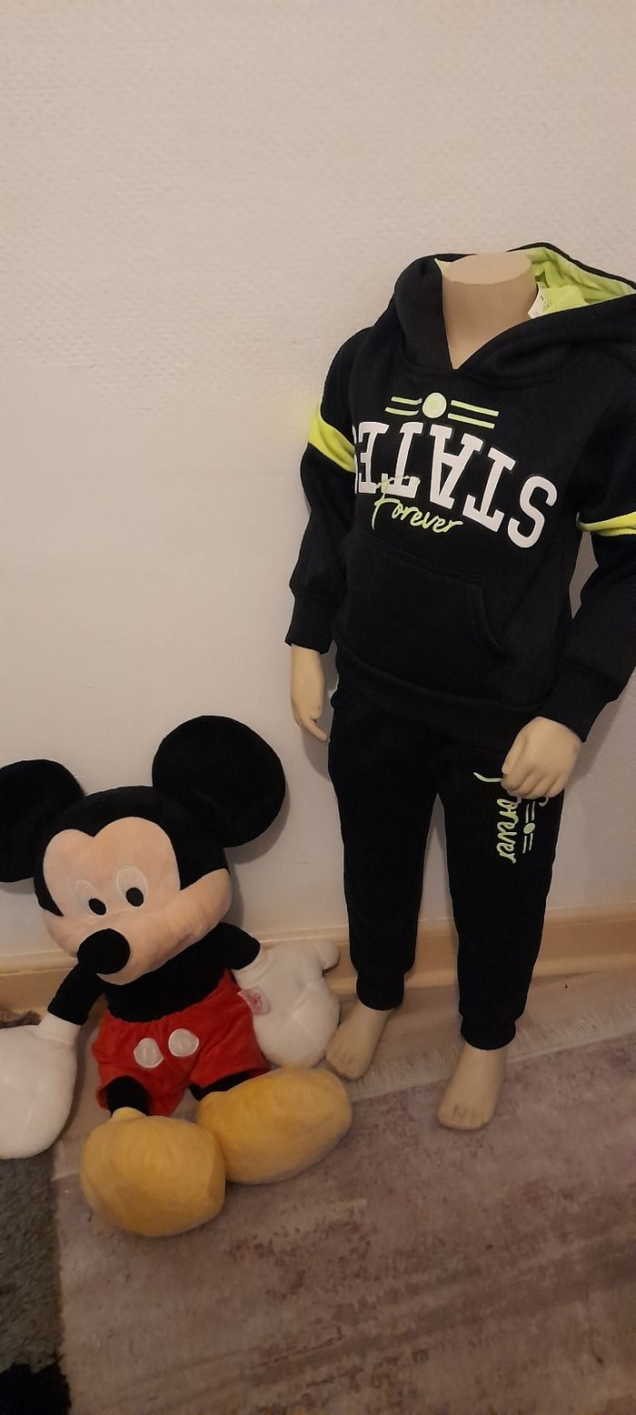 Ensemble sport garçon 4ans - photo numéro 2