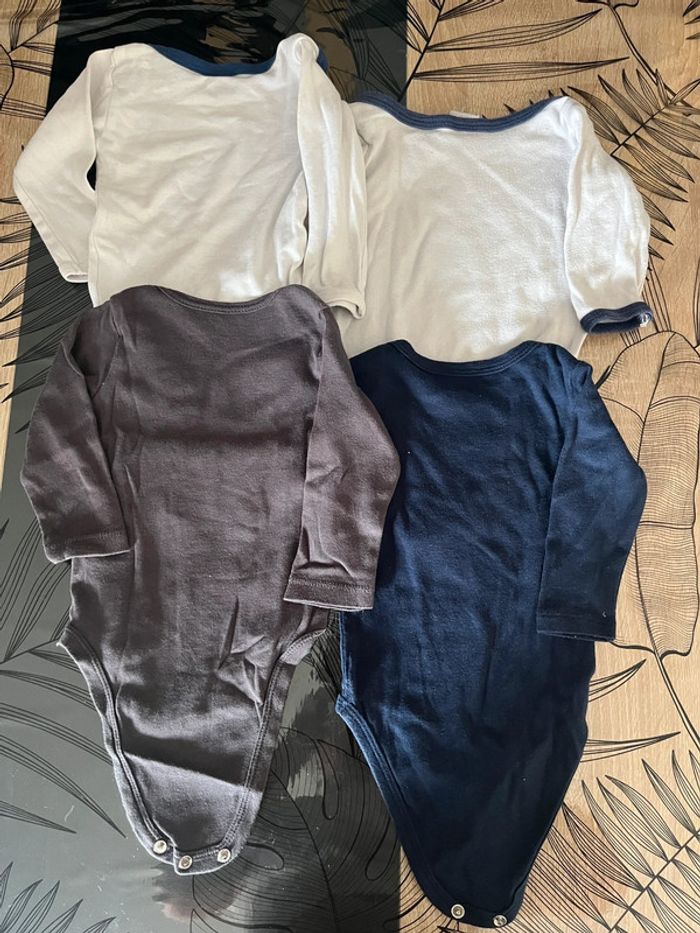 Lot de 4 bodies - photo numéro 2