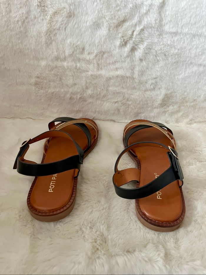 Sandales noires, marrons et dorées pointure 37 - photo numéro 5