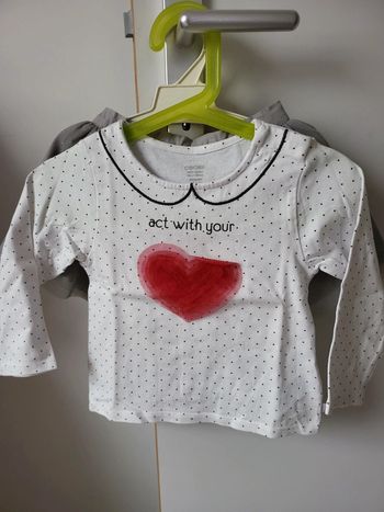 Ensemble t-shirt manches longues et jupe obaibi neuf 18 mois