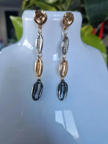 Boucles d'oreilles fantaisies argentées et dorées grains de café