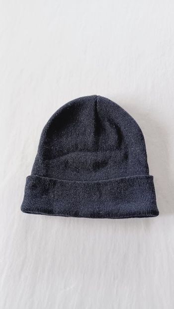 Bonnet taille unique de 10 à 30 ans environ