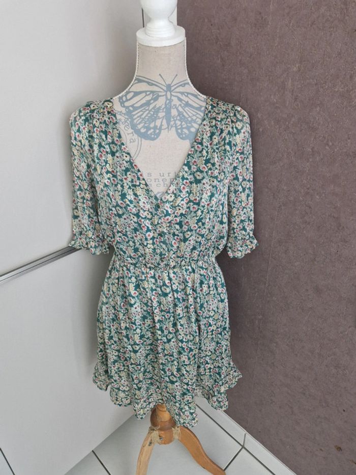 Robe la petite étoile taille 1 neuve